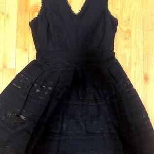 Dex lace dress